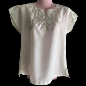 Daffodil Shirt Womens Medium Hand Embroidered Floral Button Back Blouse Top